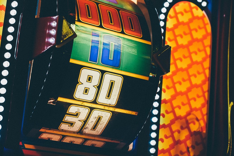 The Evolution of Casinos From Land to Online